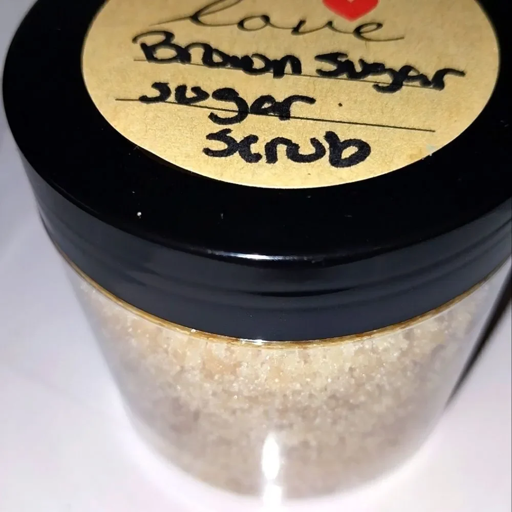 Hand crafted natural Brown sugar emulsified sugar scrub 6oz